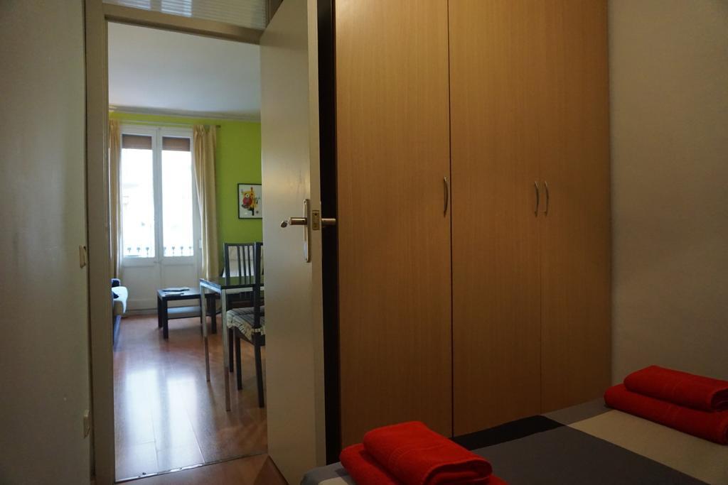 Aparteasy - Montjuic & Fira バルセロナ エクステリア 写真