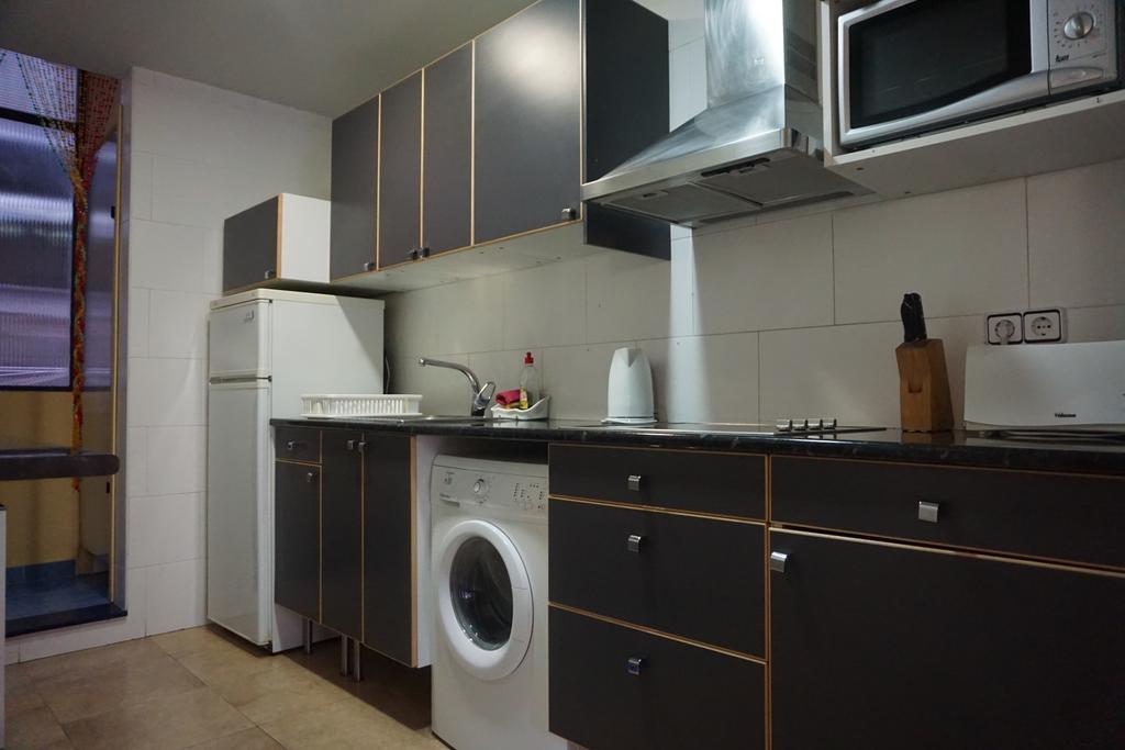 Aparteasy - Montjuic & Fira バルセロナ エクステリア 写真